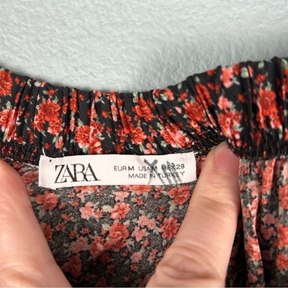 Zara Red and Black Elastic Waist Jersey Floral Mini Skirt Women's Size M - Picture 5 of 7